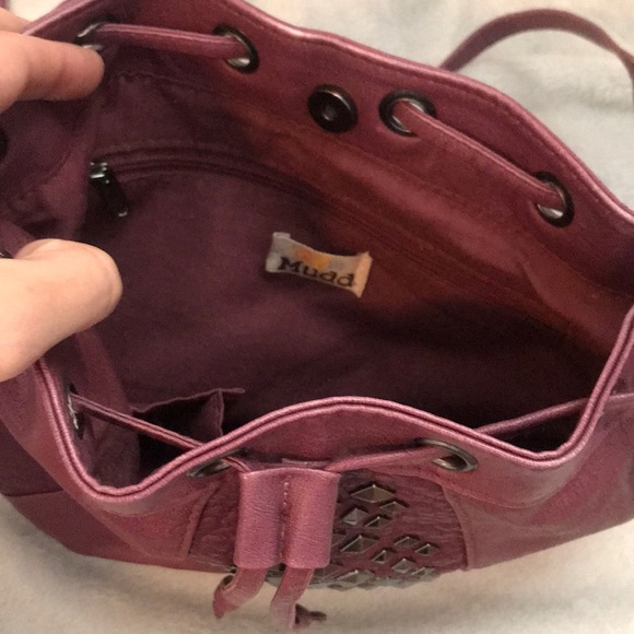 Purple handbag with silver studs - Picture 3 of 4